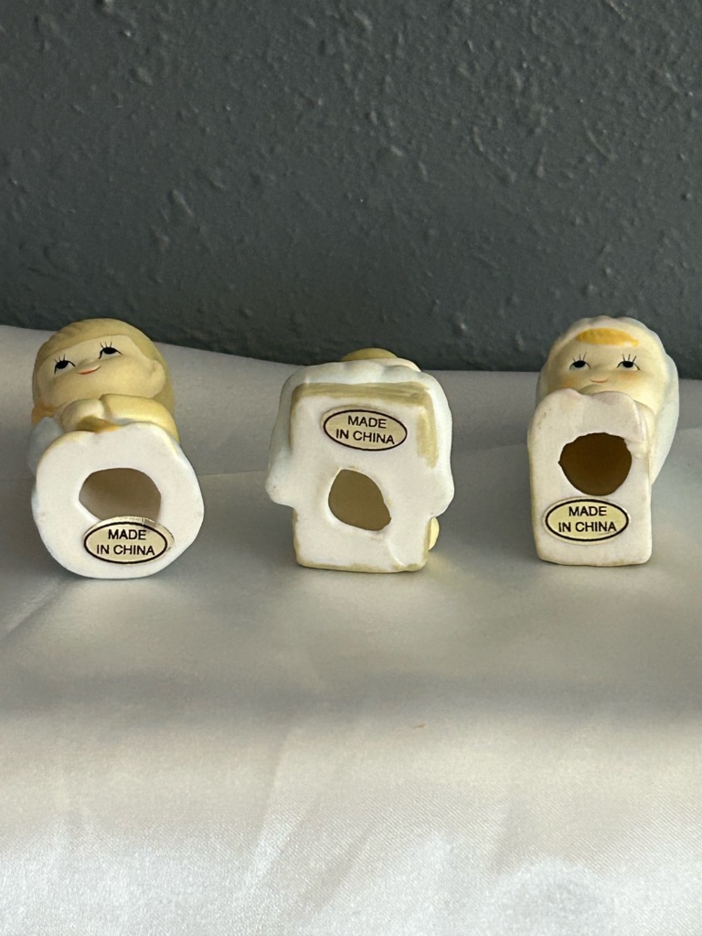 Porcelain Nativity Set - Picture 4 of 4